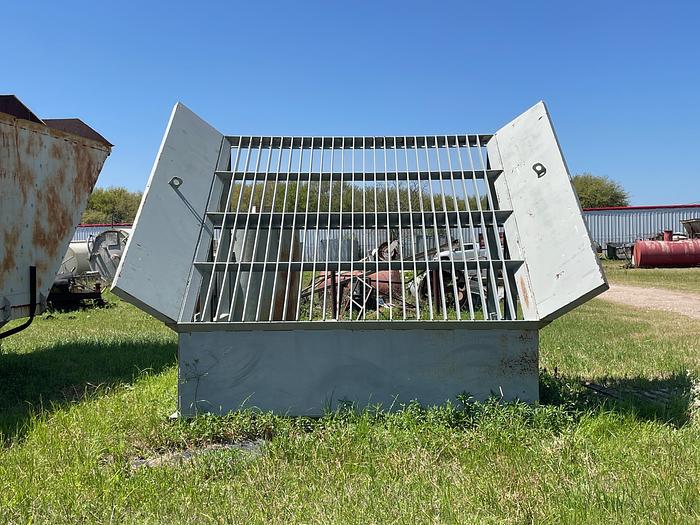 Used Grizzly 10X10-4