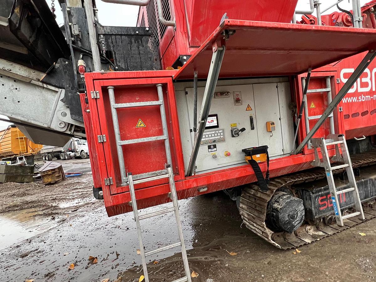 Used 2020 SBM Mineral Processing, GmbH REMAX 500 Impact Track Crusher