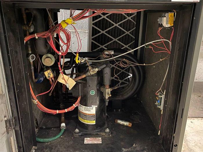 Used LIEBERT CHALLENGER 3000 TOP DISCHARGE AC UNIT