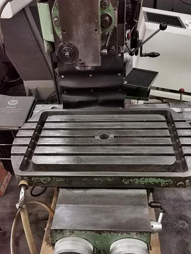 Gebraucht Universal Werkzeugfräsmaschine  MAHO 700 - konventionell