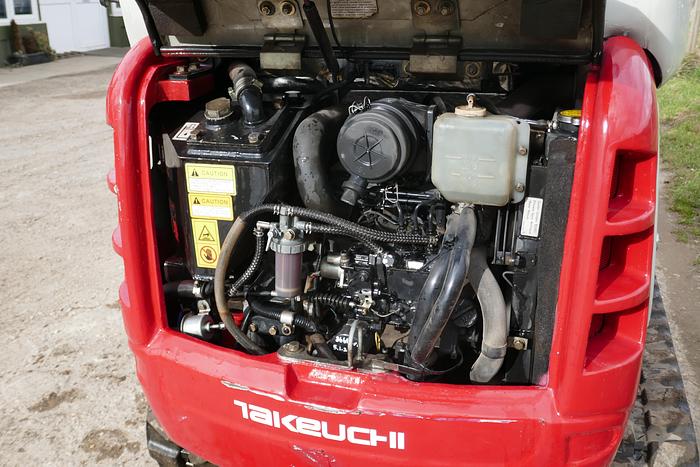 Used 2015 TAKEUCHI TB216