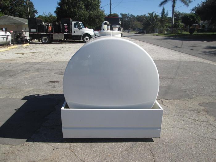New 800 Gallon Fuel Tank with Containment