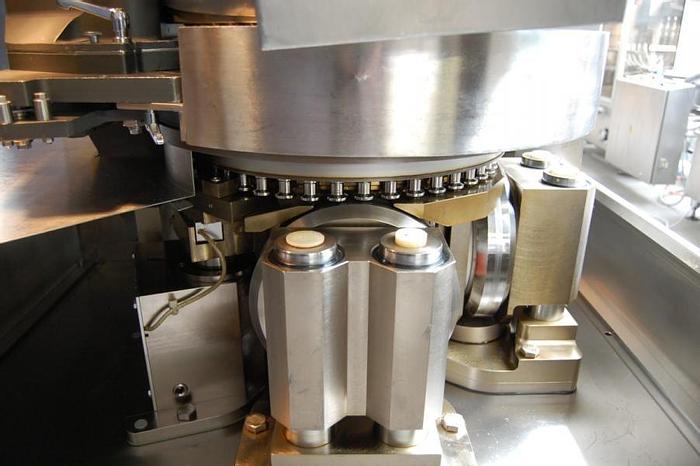 Used F14953D - Tablet Press FETTE 2090 IC - EU B & EU BB 36 & 43 Stations