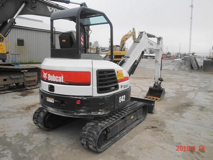Used 2014 BOBCAT E42