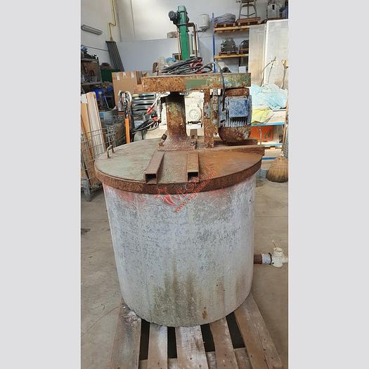 Used Mixer with round concrete tank