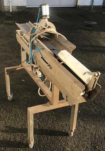 Used 1997 LINDHOLST & Co A/S Broiler packing machine