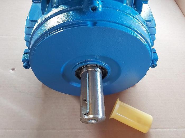 Energiespar Elektromotor mit Fuss, JSAA 132S1-2-IE3, 5,5 KW, 2920 rpm, Pfeiffer, neu -40%