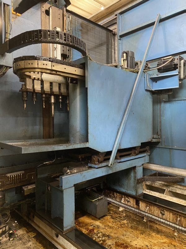 Used AXA VHC 3 M - Vertical machining centres - 2003