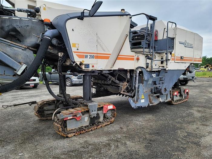 Used 2010 Wirtgen w210