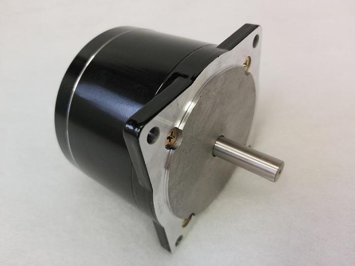 Schrittmotor RS 440-464, RS Components, 1,8° 3,0V 2,0A, neuwertig