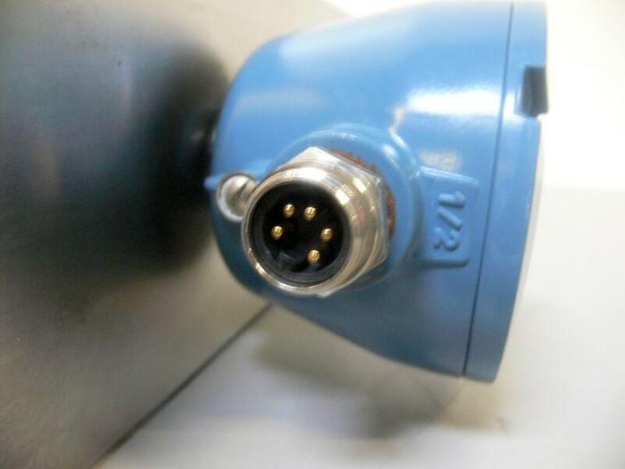 Used Micro Motion H200S352NWBMEZZZZ Mass Flow Sensor Flow Meter 2" Tri-Clamp