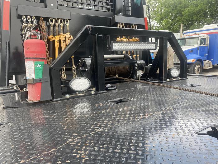 Used 2009 Peterbilt 386 Rillback wrecker