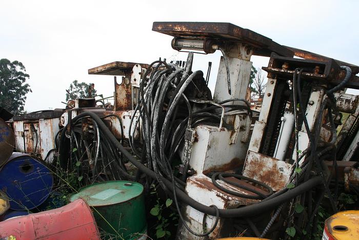 Used Twin Boom Roof Bolter