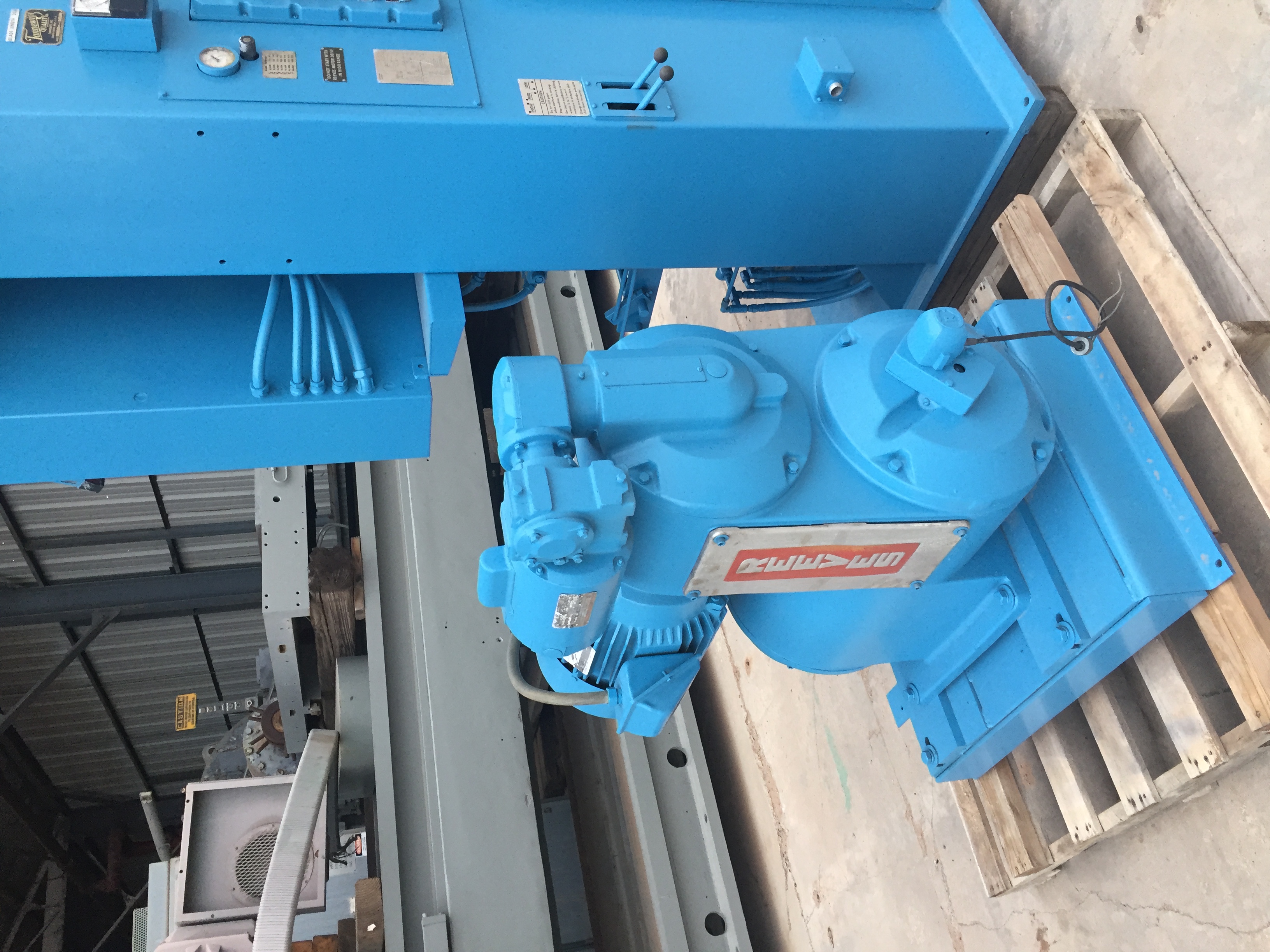 Used Tannewitz Mdl. GVTNE Vert. Band Saw