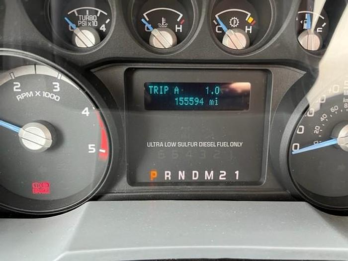 Used Altec AT40G Bucket Boom on 2015 Ford F550 Reg Cab Utility Truck - C46671