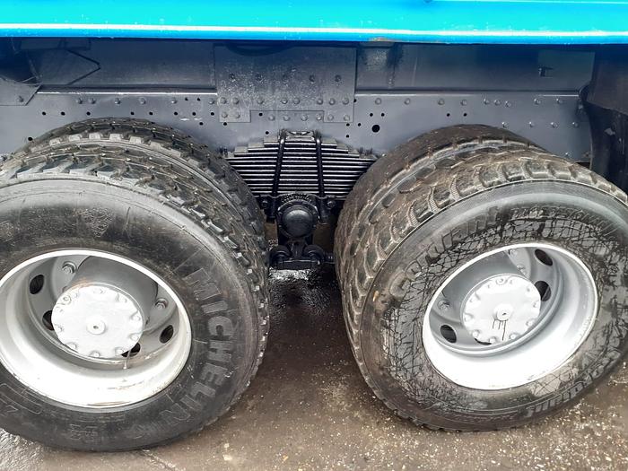 Gebruikt 1992 MAN 35.422 8x4 full steel kipper