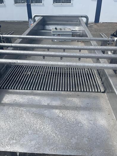 Used Garroutte Stainless Steel Shaker 30" x 110"