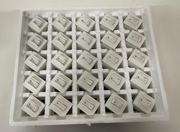 Carlin Technologies MA2-B-34-615-1-A14-1-D M Series Circuit Breaker