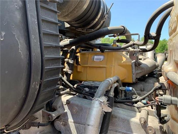 Used 2013 CATERPILLAR CT660L