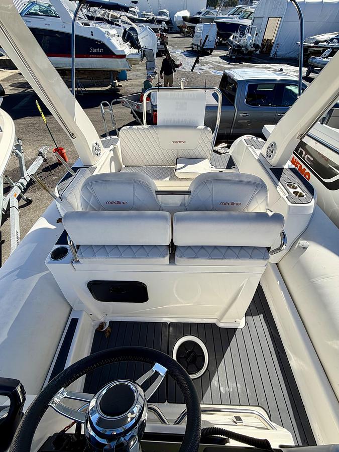 Used 2025 Zodiac Medline 7.5