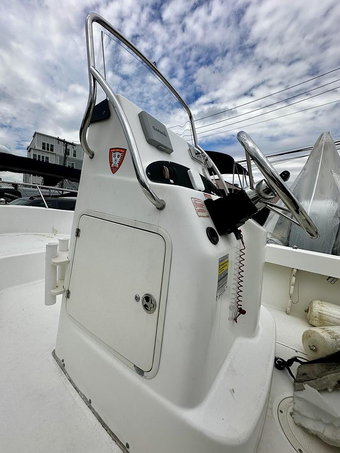 Used 2004 Boston Whaler 190 Nantucket