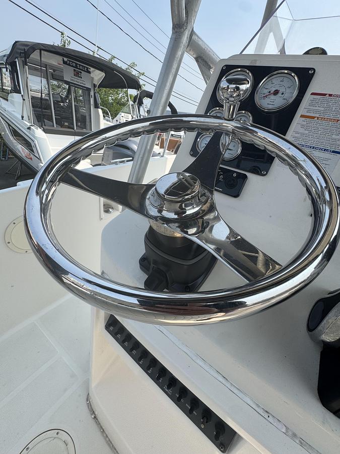 Used 2003 Robalo R230 with a 2022 Suzuki DF250 Outboard