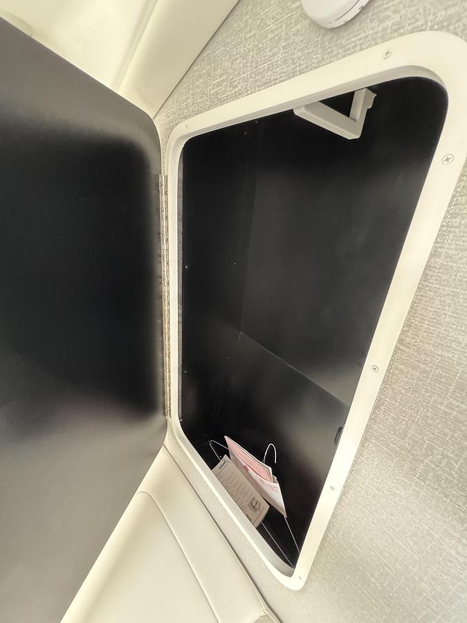 Used 2021 Monterey 295 Sport Yacht