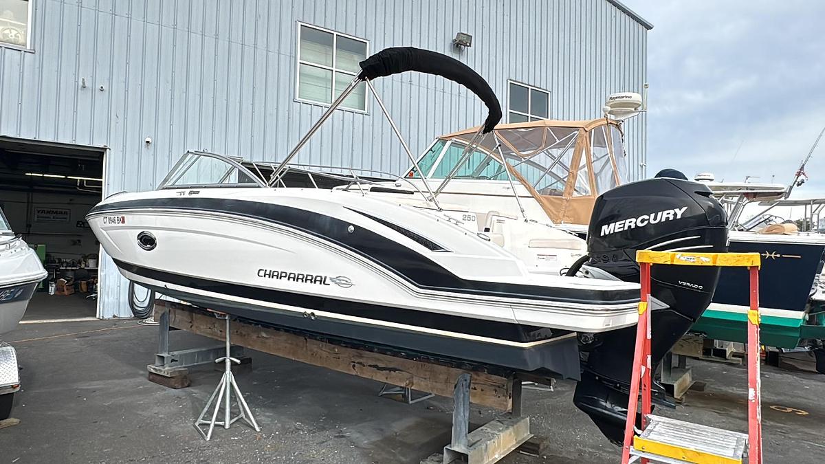 Used 2018 Chaparral 250 Suncoast