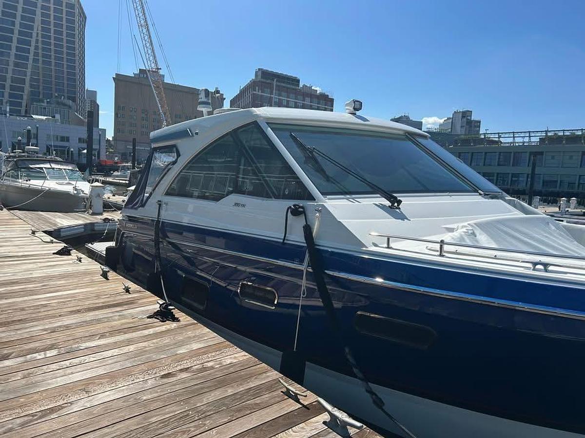 Used 2025 Formula 380 Super Sport Crossover OB