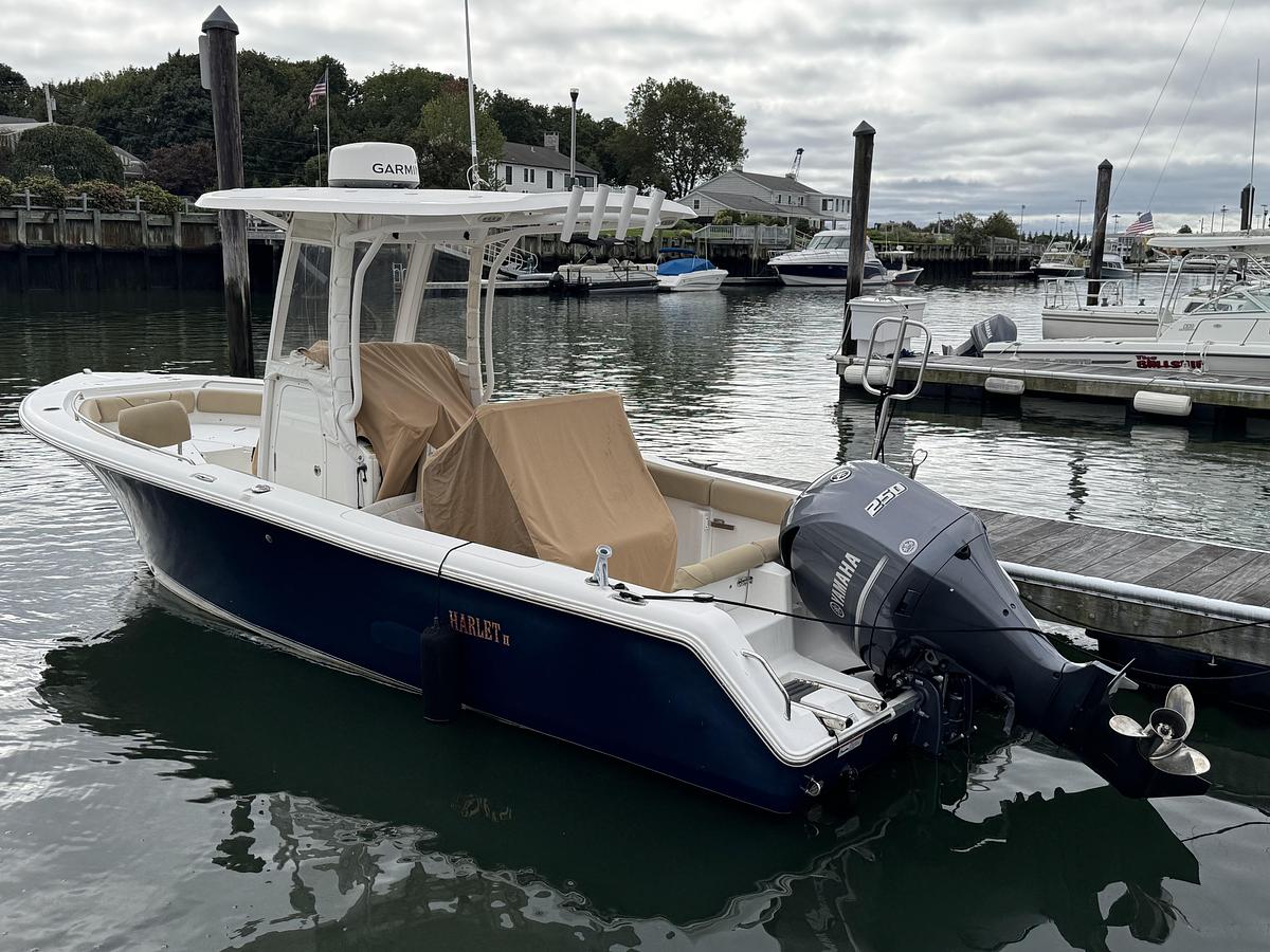 Used 2017 Sea Hunt Ultra 235 SE