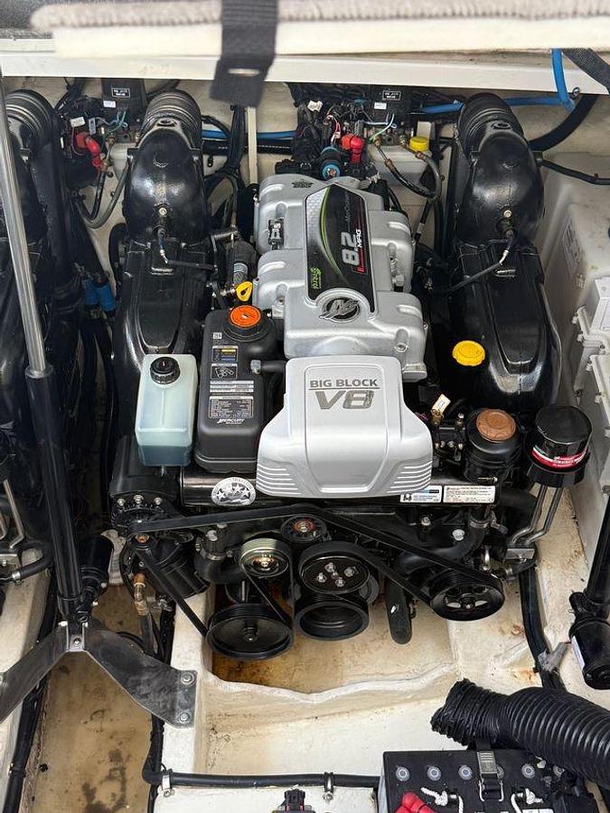 Used 2021 Sea Ray 350 Sundancer Coupe