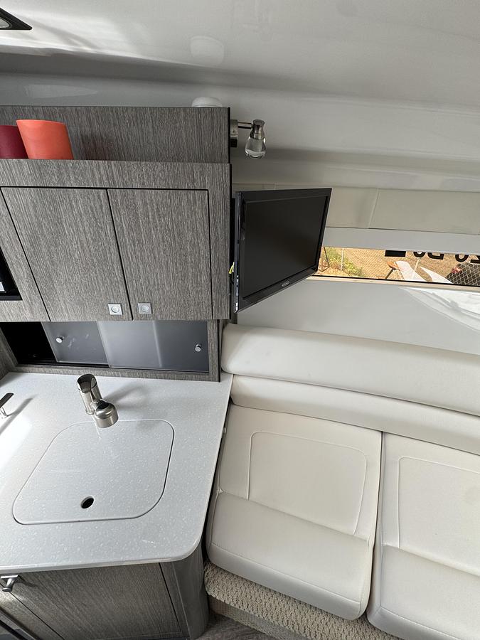 Used 2021 Monterey 295 Sport Yacht