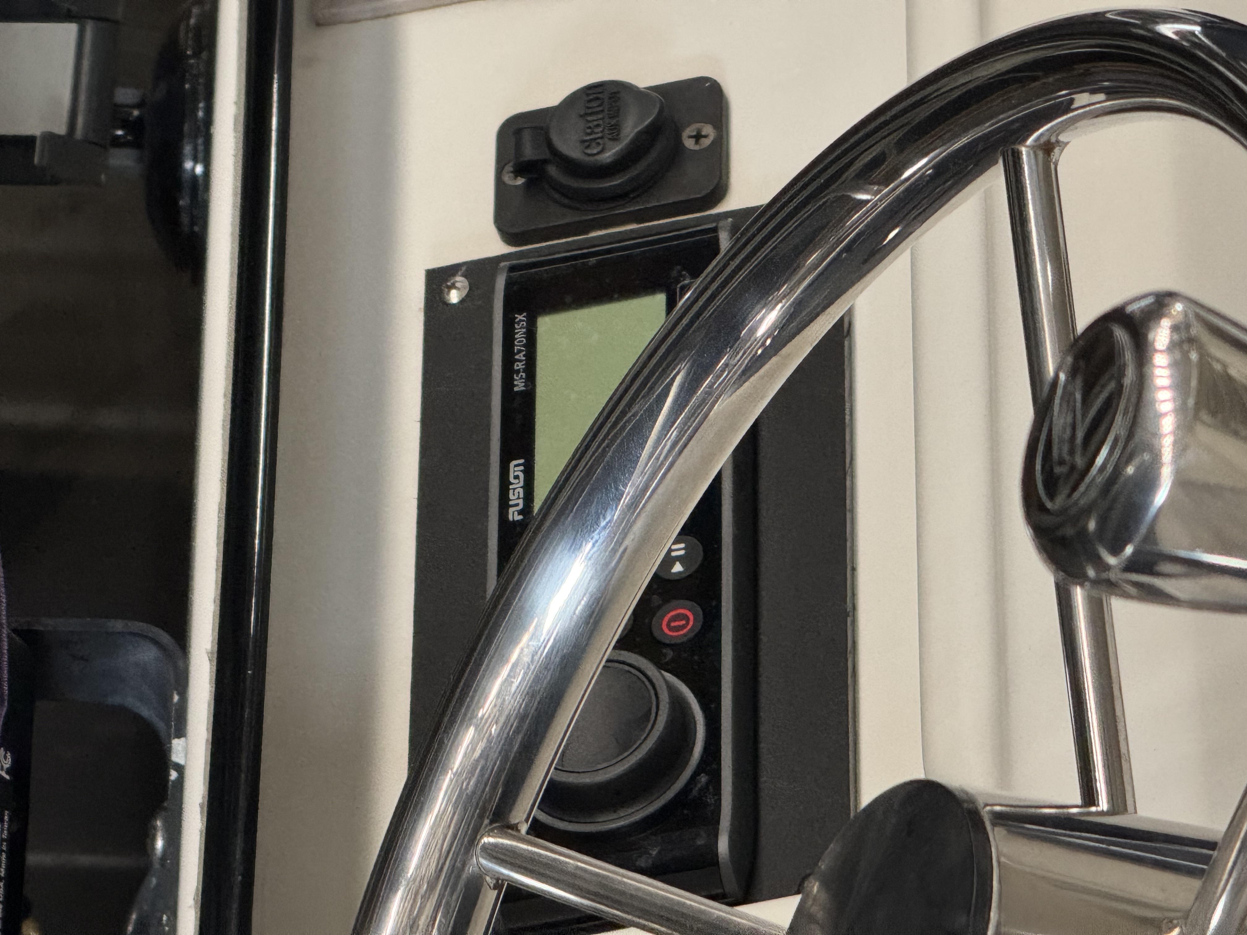 Used 2000 Mako 221 Center Console w/ recent Suzuki Repower