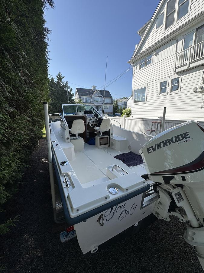 Used 1988 Grady White 204 C w/ 2016 Evinrude 150 Etec