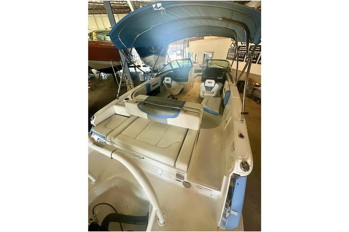 Used 2023 Chaparral 270 OSX
