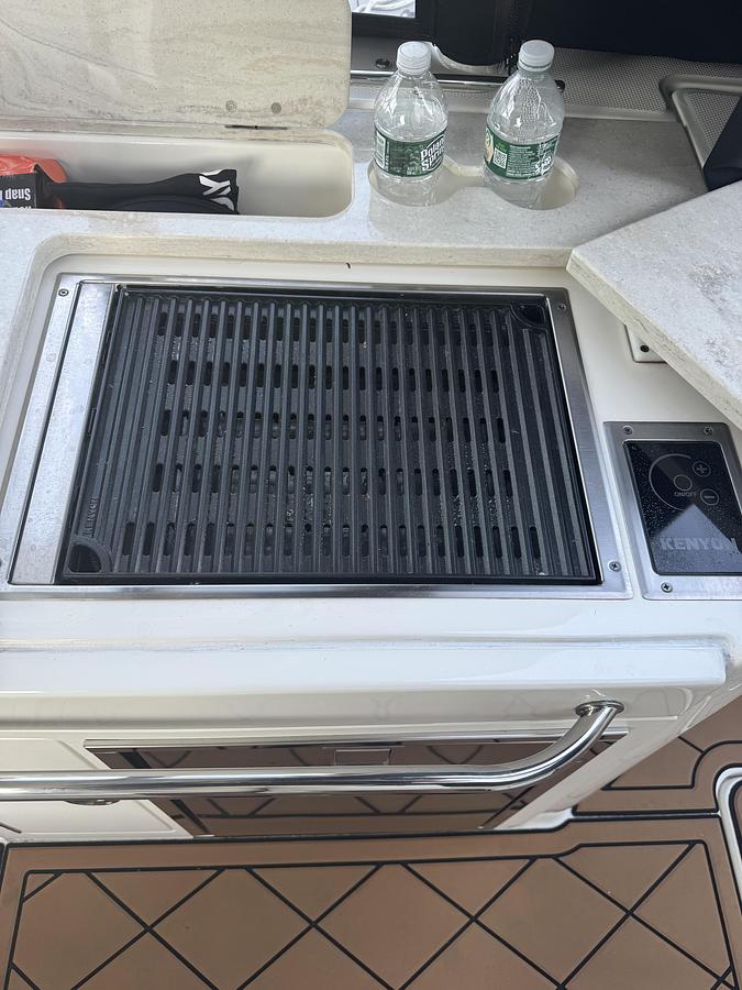 Used 2017 Boston Whaler 270 Vantage