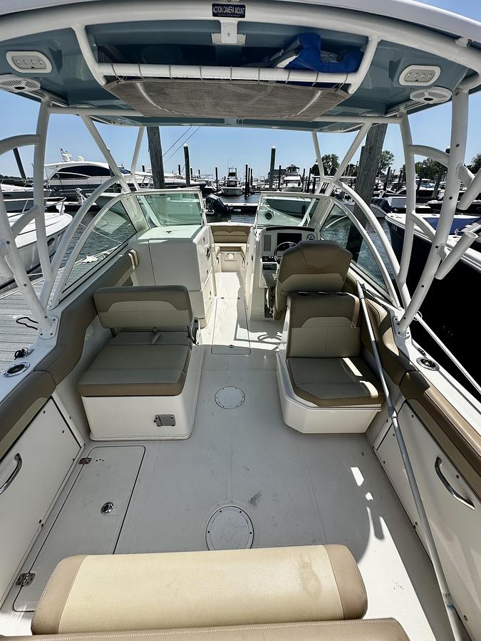 Used 2018 Sailfish 245DC