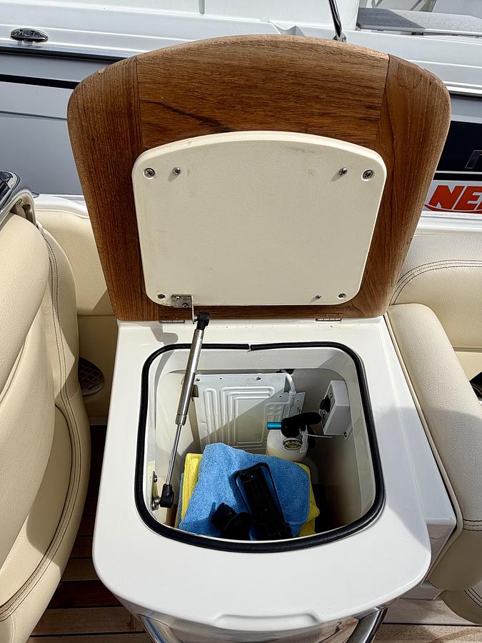 Used 2011 Chris-Craft Launch 25