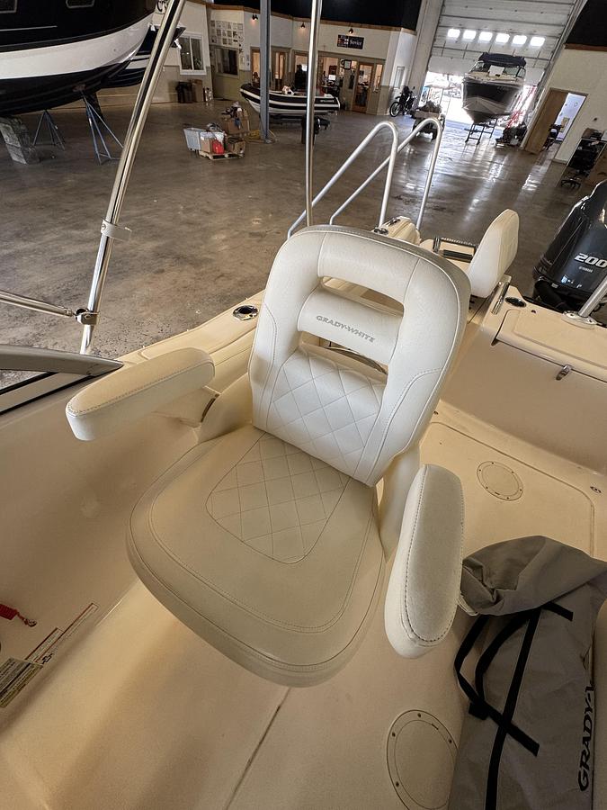 Used 2023 Grady-White 215 Freedom