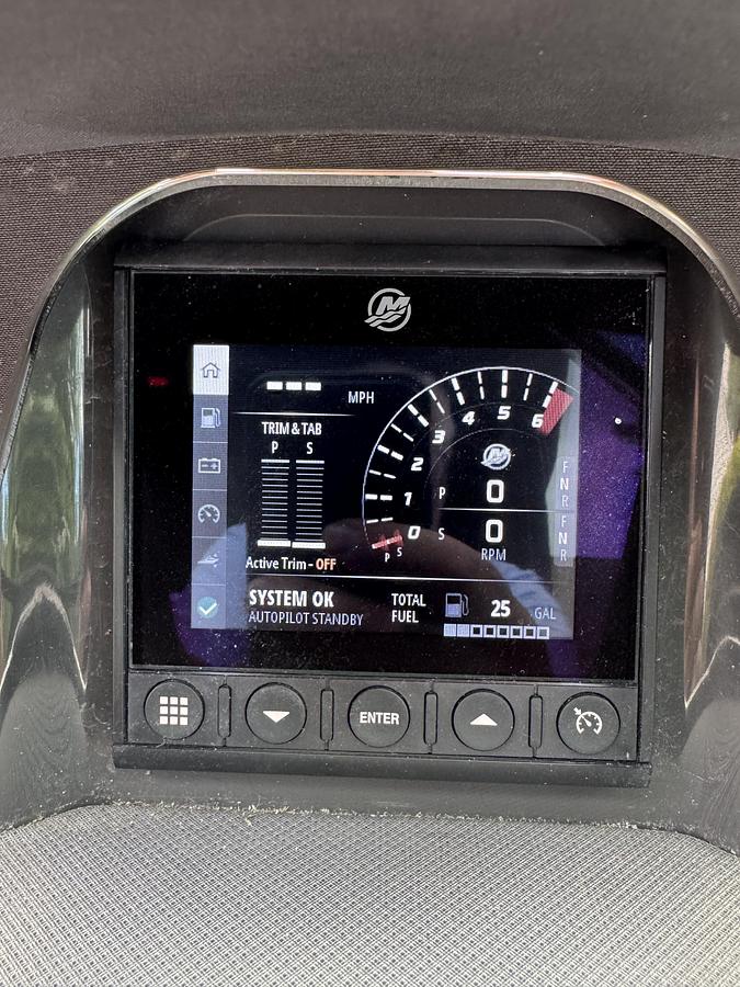 Used 2021 Monterey 305SS