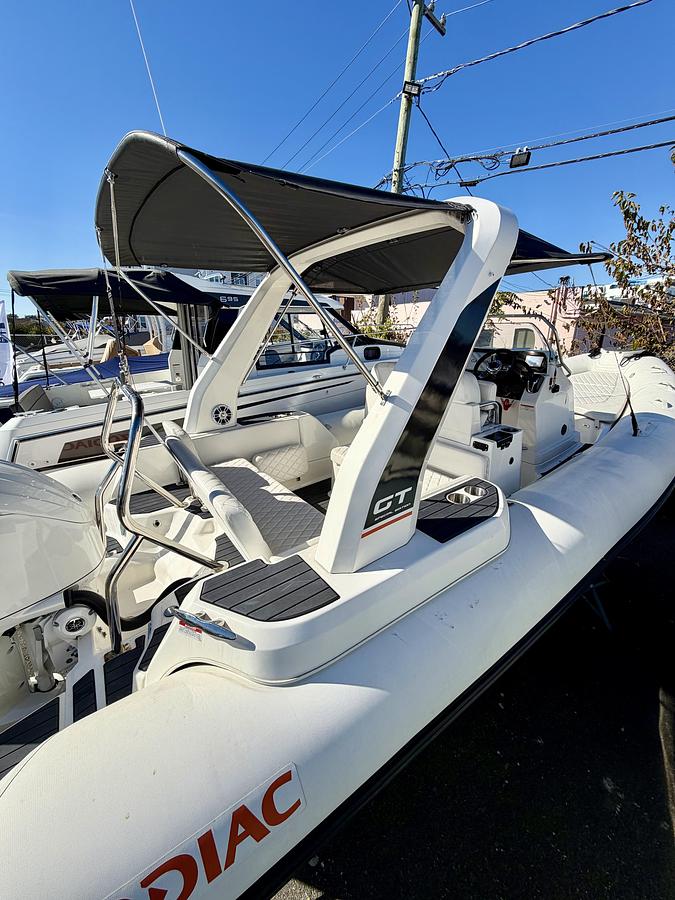 Used 2025 Zodiac Medline 7.5