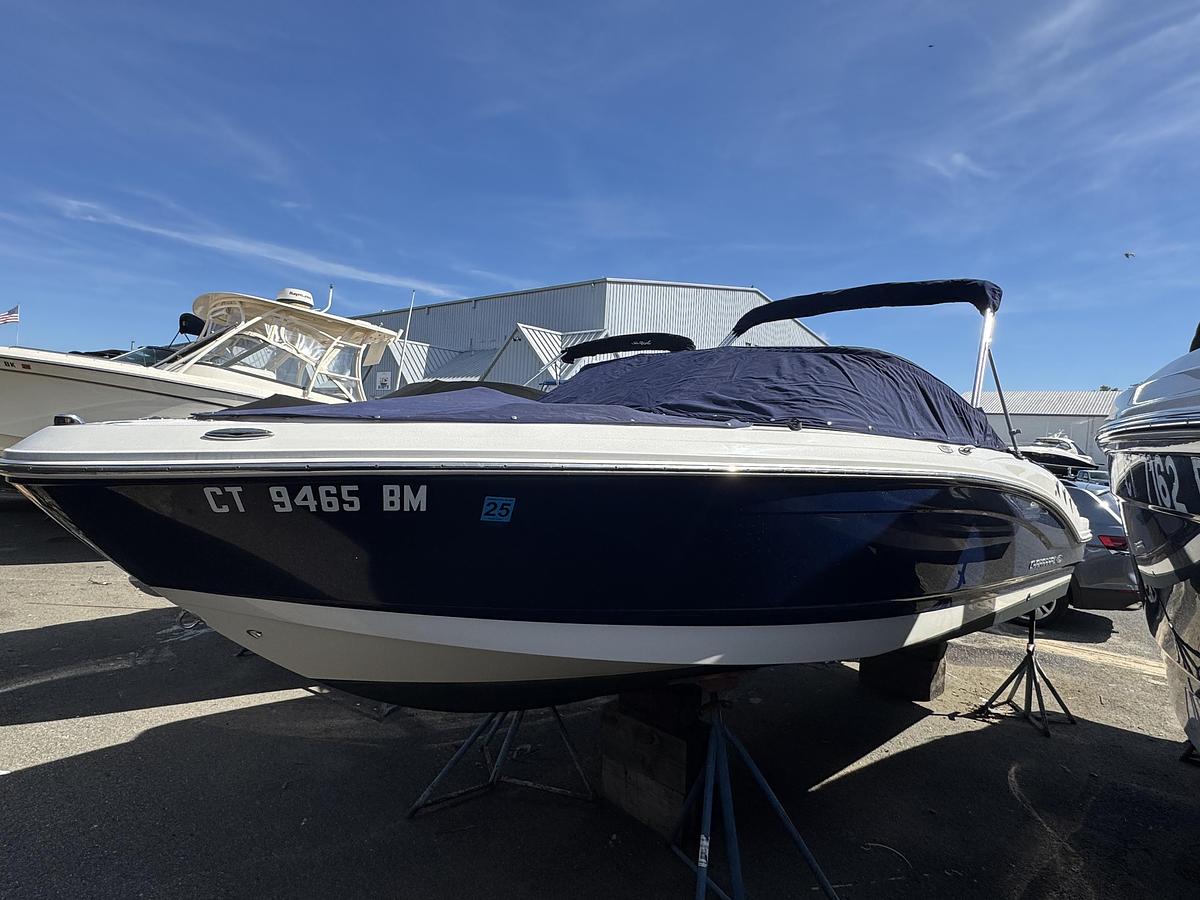 Used 2021 Chaparral 21 ssi OB