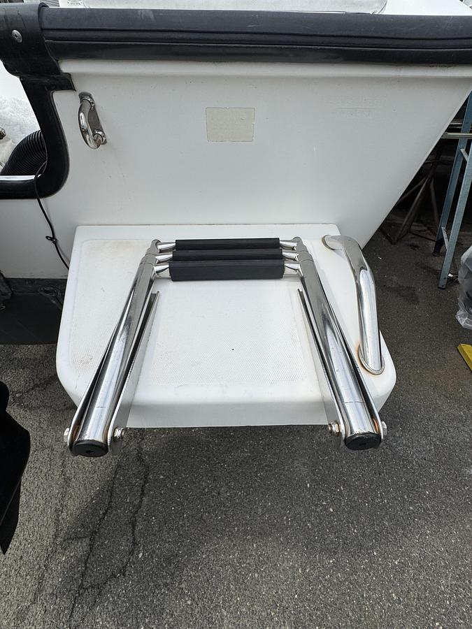 Used 2004 Boston Whaler 190 Nantucket
