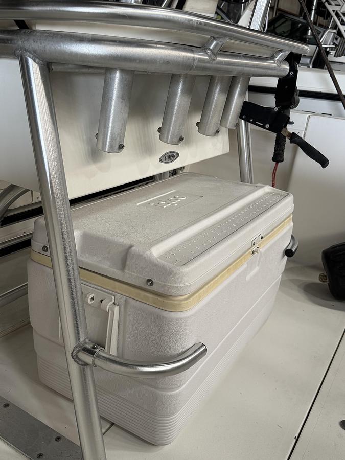 Used 2000 Mako 221 Center Console w/ recent Suzuki Repower