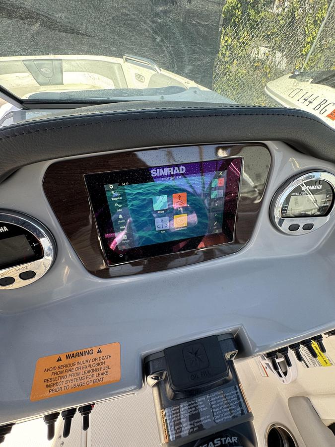 Used 2021 Chaparral 21 ssi OB