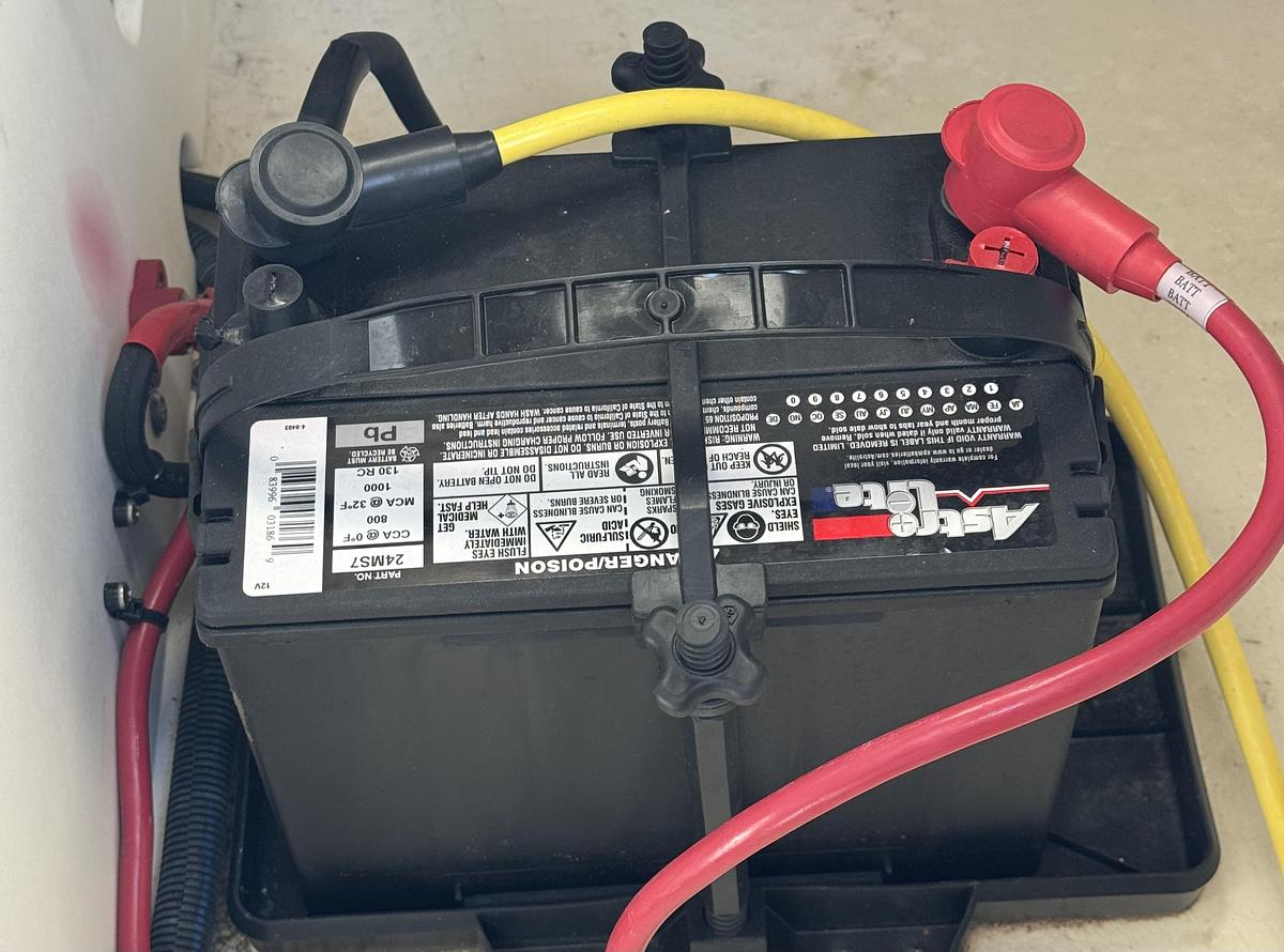 Used 2021 Chaparral 21 ssi OB