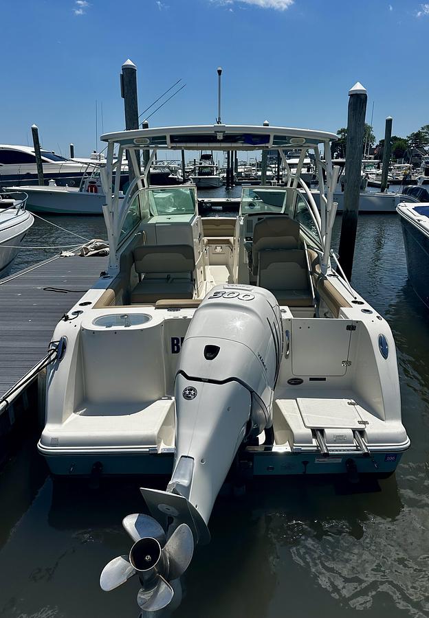 Used 2018 Sailfish 245DC