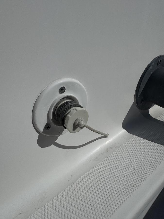 Used 2005 Regulator 24SF Recent Repower