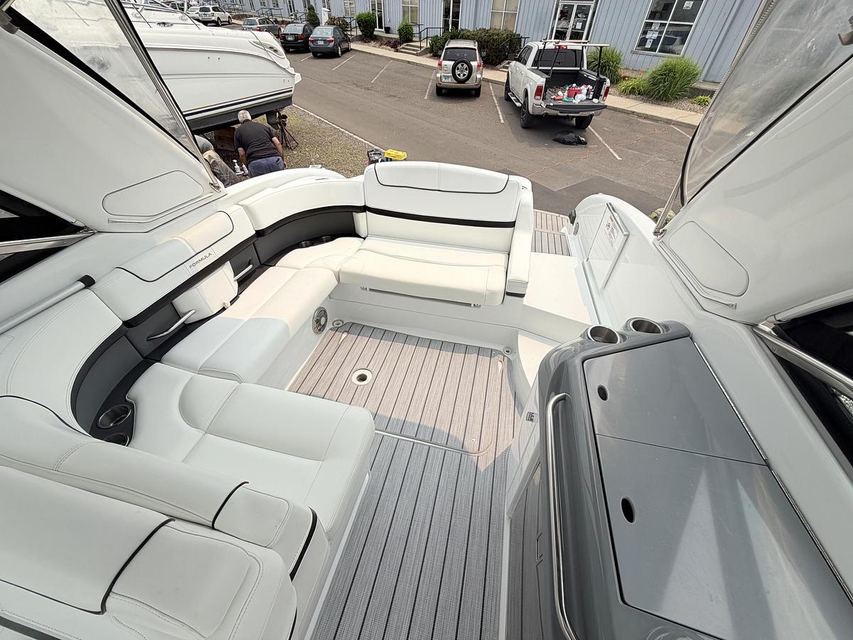 Used 2014 Formula 310 Bowrider