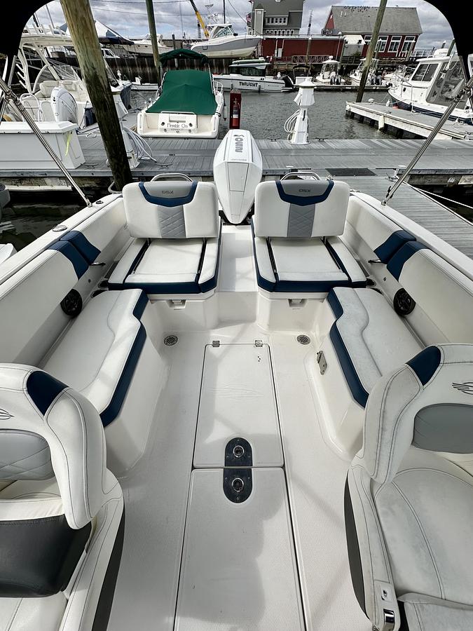 Used 2023 Chaparral 250 OSX